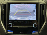 バックモニターで、後方を確認しながら安心して駐車することができます。運転初心者も熟練者も必須の機能ですよ!