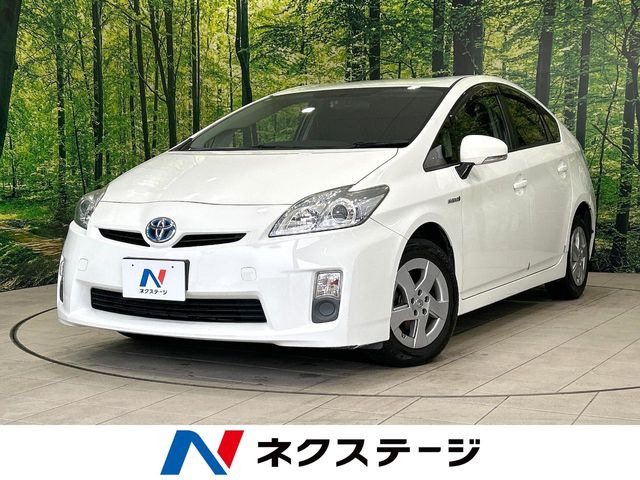 トヨタ プリウス 