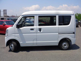 ディーラーサービスならではのしっかりと納車前点検・整備を行います。