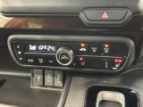 フロント両席にはシートヒーターが付いています!寒い日に便利な装備ですね。