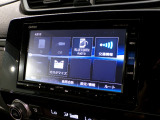 CD、DVD、Bluetooth、AM、FM、スマートフォン接続ができます。