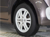 認定中古車では、厳しいHonda認定基準をクリアした厳選されたHonda認定中古車のみ、取り扱っております。「ご購入前の安心」「納車後の信頼」を車両と一緒に提供しております。