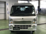 保証期間は3ヶ月及び期間内走行5000km以内です。詳しくは営業スタッフにお問い合わせください。