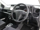 運転席廻りです。