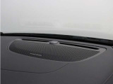 【harman/kardon】世界のオーディオファン垂涎のプレミアムサウンドシステムを搭載。原音に近い音場空間を忠実に再現。乗る人すべてに最良の音響体験を提供します。