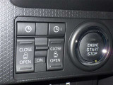 両側電動スライドドアで狭い所でも乗り降り楽々です!