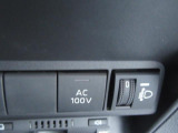 非常時やキャンプなどに役立つAC100Vコンセント付きです。