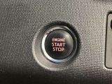 キーを差さずにエンジン始動可能なプッシュスタート方式。スムーズな動作が魅力です。