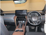 オシャレなインテリアで運転する気分も盛り上がりますよね^^