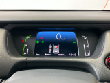 ホンダセンシング装着車となっております。衝突軽減ブレーキ、誤発進抑制機能、歩行者事故低減ステアリング、路外逸脱抑制機能、アダプティブクルーズコントロール、車線維持支援システム他、安全運転を幅広く支援。