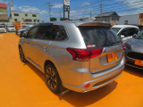 左後ろからの画像です!日々お買い得車両続々入庫しております!