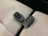 家族やパートナーと個別に持てるため、貸し借りの手間がなくスムーズに乗車できます。また、メインキーを自宅に置いたまま、もう一方をサブとして常に鞄に入れておけるため、持ち出し忘れを防げる点も便利です。