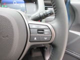 Hondaセンシングの機能のひとつ、アダプティブクルーズコントロール付!アクセルから足を離しても設定したスピードと前車との車間を保ち走行してくれます!車線維持もアシスト☆高速道路で疲労軽減ですね☆