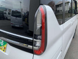 毎日全国の仕入れ先から厳選した車を仕入れております!プロの査定士の検査を受けた車を仕入れ、入庫後も社員が1台1台を走行チェックや状態確認・装備確認などを入念に行います。