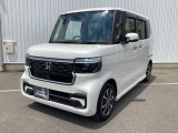 車名の由来:N-BOXの「N」は「New」「Nippon」「Norimono(乗り物)」「Next」のそれぞれの頭文字も含め「これからの新しい日本の乗り物を創造する」という意味合いを込めている。