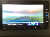 【バックカメラ】運転が苦手な方も車庫入れラクラクです!ギアをリバースに入れれば自動的に切り換わりますので、面倒な操作は不要です♪狭い駐車場もお車を傷つけず安心ですね!