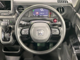 【ステアリングスイッチ】運転中、前方から目線をそらすことなく、オーディオ等の操作が可能な便利機能!安心&快適なドライブを演出してくれます♪