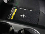 ◆ワイヤレス充電器◆ワイヤレス充電対応のスマートフォンを置くだけで充電が可能でとても便利な機能です。