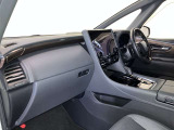見通しのよいすっきりとした視界で、誰でも運転しやすいです。運転のしやすさは疲れにくさにも繋がりますよ♪