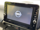 【メーカー純正9型ナビ】インテリアに溶け込むスタイリッシュな「専用設計」メーカーナビを装備♪視認性や操作性など基本性能にも優れ、より上質なカーライフをお楽しみいただけます。