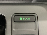 ★ECONスイッチ★ エコドライブを加速しよう!スイッチをONにすると、運転の仕方によるロスを抑え込み燃費をよくするようクルマが頑張ります(*^ー^*)燃費向上にチャレンジ♪