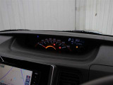 運転席廻りです。