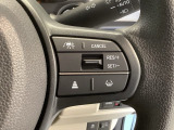 クルーズコントロールを装備しています。高速道路などで一定の速度で走ってくれるので運転が楽ですよ!速度を設定できますので、スピードの出しすぎにも注意できます。