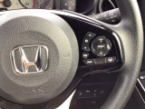Hondaセンシングの機能のひとつ、アダプティブクルーズコントロール付!アクセルから足を離しても設定したスピードと前車との車間を保ち走行してくれます!車線維持もアシスト☆高速道路で疲労軽減ですね☆