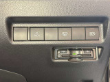 AC100V/1500Wのアクセサリーコンセントを備えています。アウトドアでの活用のみならず、万一の災害時でも非常用電源として役立ちます。最大で1週間ほどの電力供給が可能です。