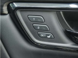 【ドライビングポジションシステム】Hondaスマートキー、DRIVER1・DRIVER2のそれぞれにシート位置を記憶でき、乗車時に使用キーを判別して自動で調整を行います。