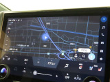メーカー装着のディスプレイオーディオを装備しております。