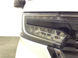 LEDヘッドライトも標準装備です☆