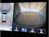 全方位カメラ装備☆前後左右4つのカメラが上から見ているように映すので安心して駐車できます♪