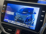 【メーカー純正10インチナビ】インテリアに溶け込むスタイリッシュな「専用設計」メーカーナビを装備♪視認性や操作性など基本性能にも優れ、より上質なカーライフをお楽しみいただけます。