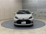 お車購入のポイントとなるフロントマスクです!シャープな目つきが印象的なデザインのヘッドランプです。