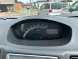 整備スタッフは国家資格を持つプロの整備士です。車検の受入/中間/完成検査と保安基準発行のすべても自社で行います。