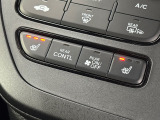 ★シートヒーター★ 冷えが気になる方にも嬉しいシートヒーターを装備しております(*^-^*)寒い日もカラダを暖め、快適なドライブをサポートします♪