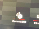 ●Bluetooth:お手持ちのスマートフォンなどと接続し、ハンズフリー通話や臨場感溢れるミュージック再生をお楽しみいただけます。無線接続ですので煩わしさもありません♪
