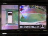 アラウンドビューモニターで車庫入れも空から見ている様に駐車できラクラクです。