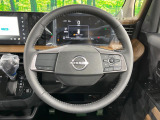 【純正革巻きステアリング】上質な革を使用することで、手にしっかり馴染みとても運転しやすいハンドルです♪