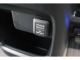 シガーソケットが付いているので、車から電源を取ることが出来ます!