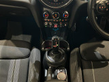 ◆LIBERALAは、輸入車選びの新たなスタイルを提案するインポート・セレクト・ブランドです。オーナー様となる方がクルマから直接感じる感性を第一にした、最良の一台との出会いをコーディネートいたします。