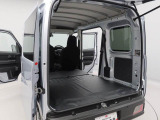 当社は購入後のアフターケアを大切にしております。納車後、1ヶ月無料点検、半年ごとにあんしん点検、12ヶ月法定点検の誘致をします。また車検までの点検をセットにした『ワンダフルパスポート』を販売中です。