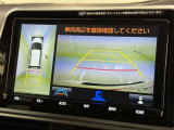 バックモニター付なので後退時に後方が見えるので安心。 車は構造上、死角がたくさんなので万が一を考えると必須ですね。 あくまで補助の為の装備、バックは目視で確認する事が重要ですよ。