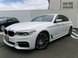 群馬BMWプレミアムセレクション館林は認定中古車販売のスペシャリストとして品質へのこだわり、特に喫煙歴の無いだれもが気持ちよく購入検討いただける車両を展示しております。遠方からもお問い合わせください。