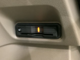 いまや快適なカーライフに欠かせないETCが付いています。