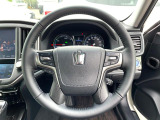 【純正革巻きステアリング】上質な革を使用することで、手にしっかり馴染みとても運転しやすいハンドルです♪