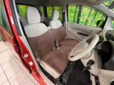 運転席シート廻りは使用感も少なく、良好な状態となっています。丁寧に使われていたことがよくわかりますね。