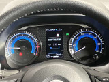 【メーター】メーター内のカラーディスプレイには運転をサポートするさまざまな情報を表示!