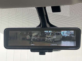 【スマートルームミラー】ルームミラー上に車体後方カメラの映像を映し出すことで車内定員、荷物状況に影響をうけません★
